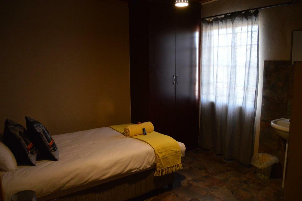 Esmarline Lodge Brits Zewnętrze zdjęcie